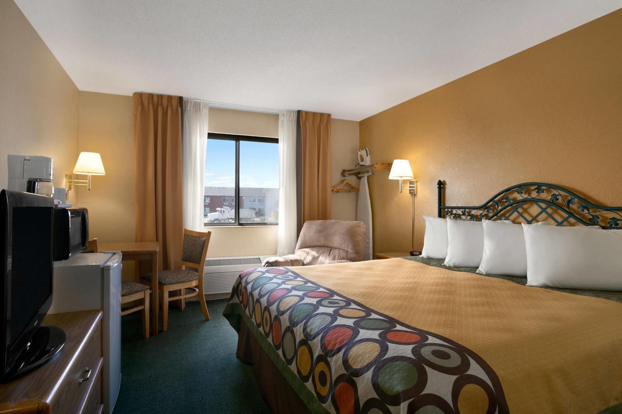 Super 8 By Wyndham Alexandria Mn Motel Kültér fotó
